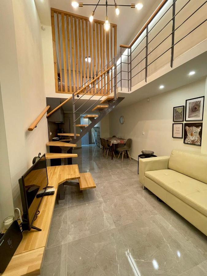 סלוניקי Minimal Two-Floor Apartment מראה חיצוני תמונה