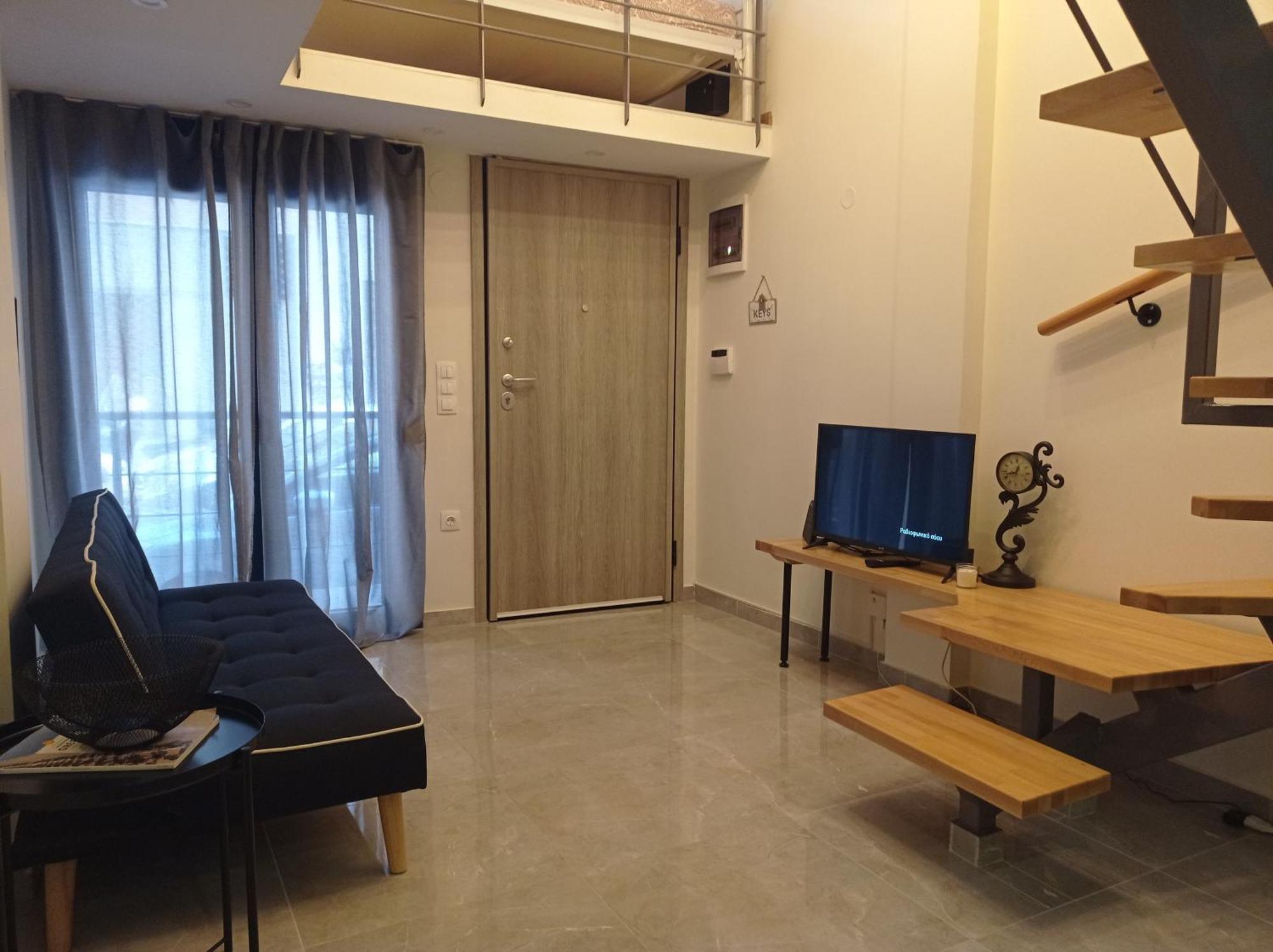 סלוניקי Minimal Two-Floor Apartment מראה חיצוני תמונה