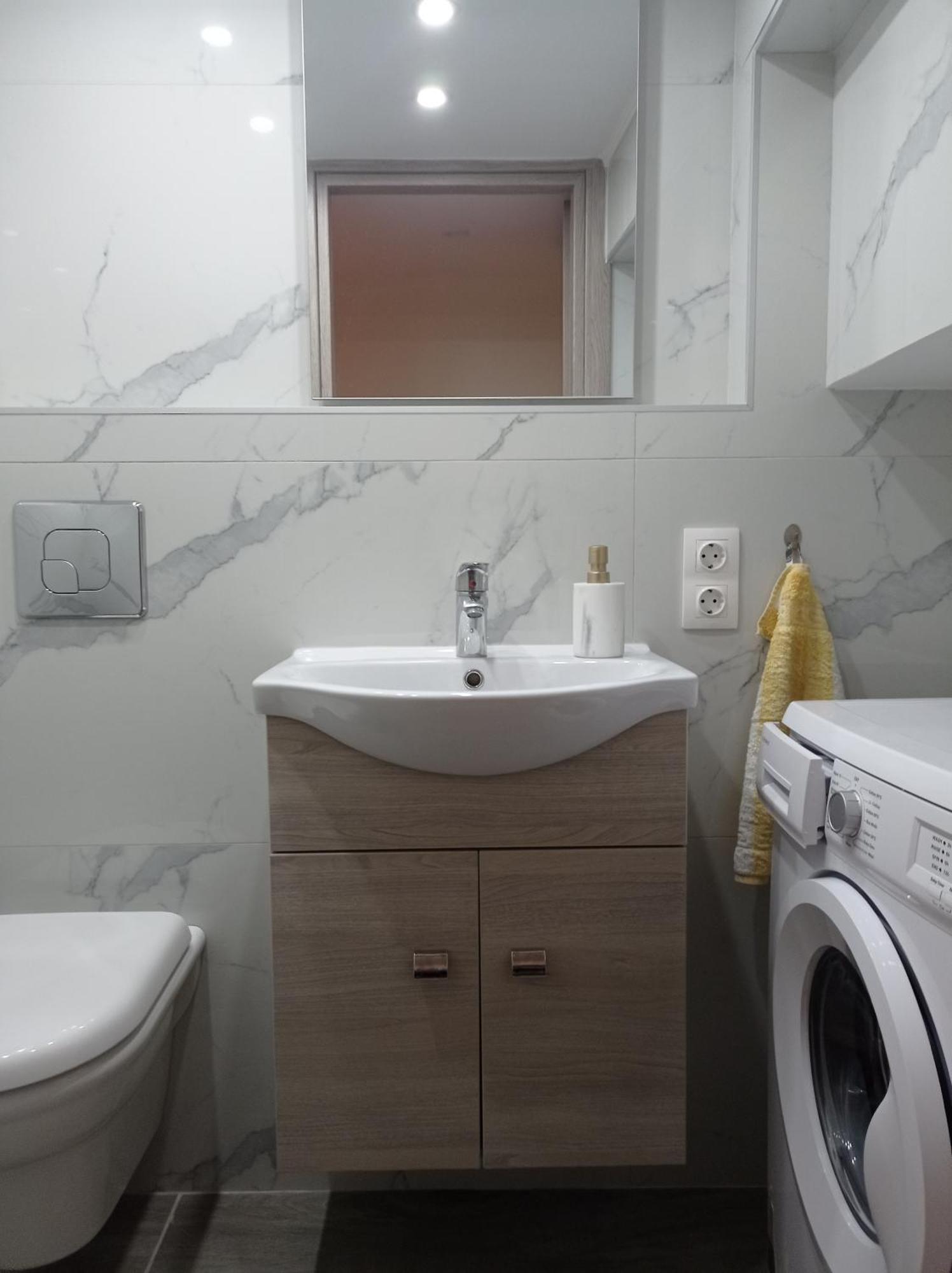 סלוניקי Minimal Two-Floor Apartment מראה חיצוני תמונה